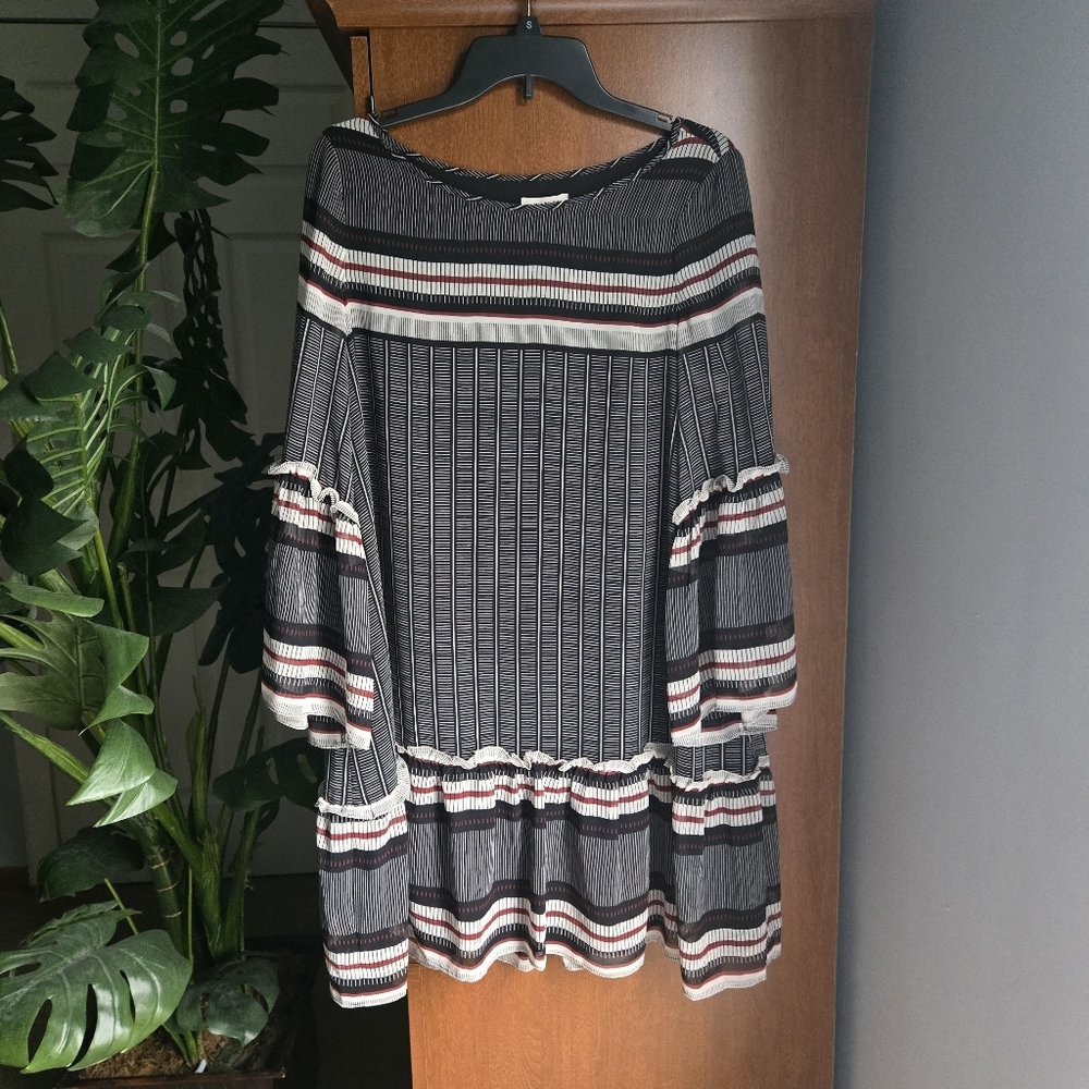Max Studio Black and White Midi Dress with Bishop Sleeves